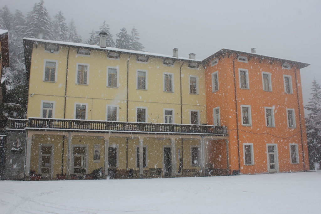 ostello con la neve